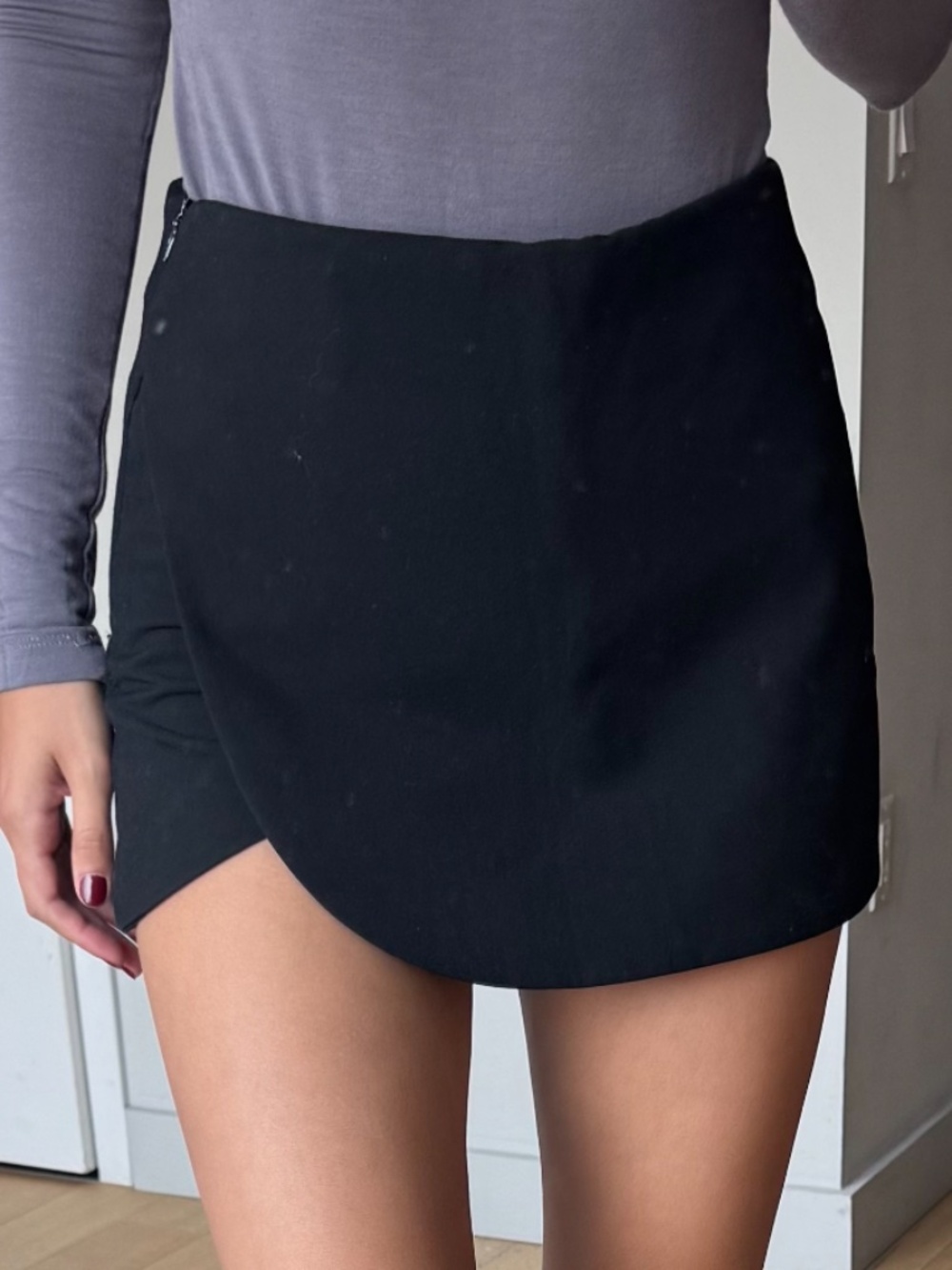 Zara Black Mini Skirt Size XS Asymmetric Curved Hem Tailored